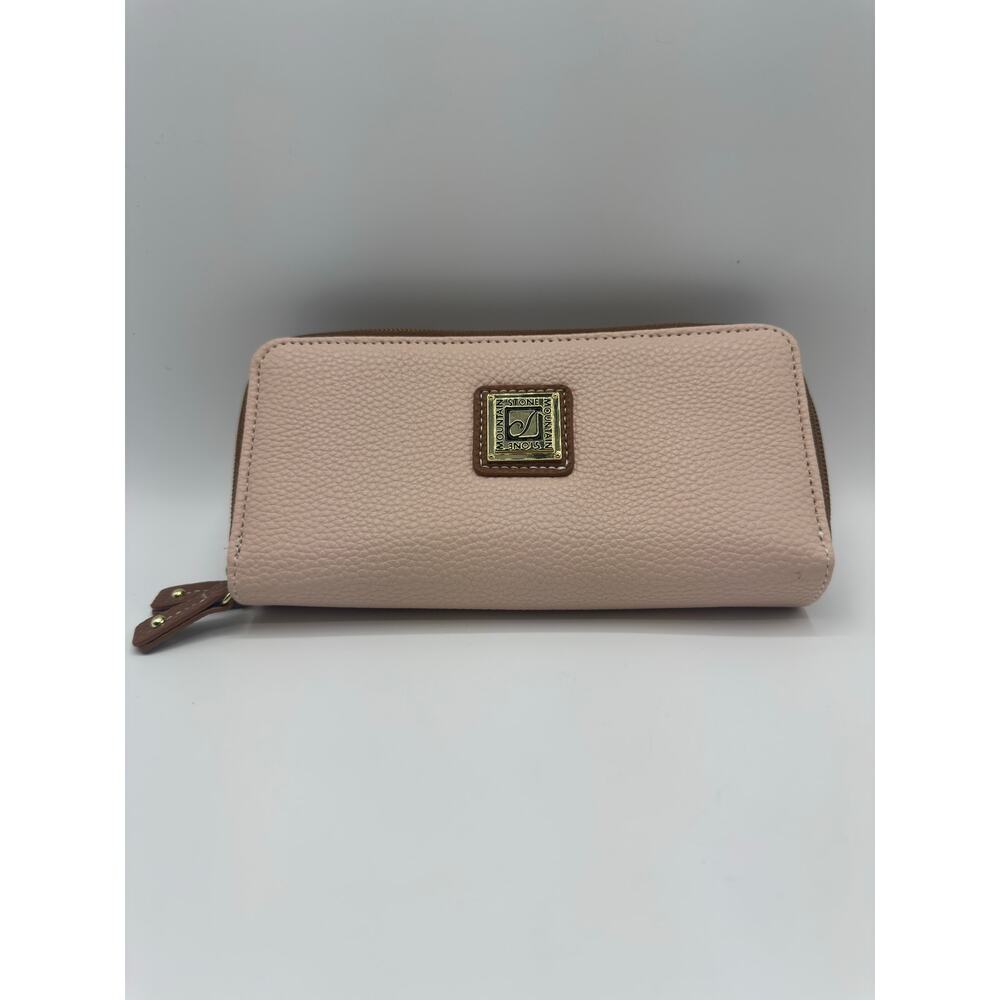Stone Mountain Large Pebble Leather Double Zip Around Wallet Creamy Pink NWOT